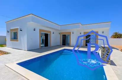 Villa LINCOLN F5 avec piscine dans un endroit magnifique