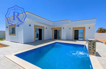 Villa LINCOLN F5 avec piscine dans un endroit magnifique