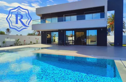 Villa MANHATTAN : unique demeure avec piscine et grand jardin a vendre à Djerba Tunisie