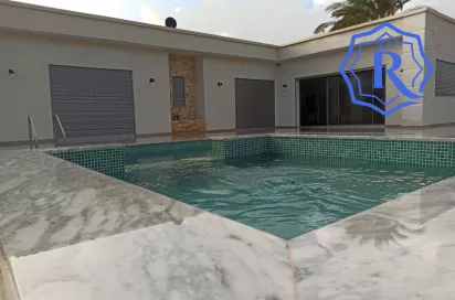 Maison avec piscine pour location annuelle