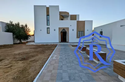 Villa BINIBECA F5 avec grand jardin et garage a vendre à Djerba Tunisie