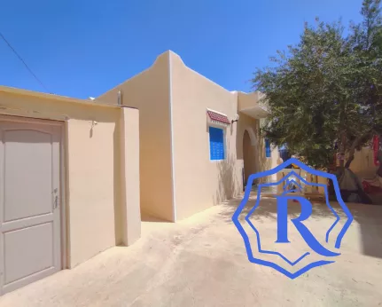 Maison pieds à terre 2 chambre titre bleu à vendre sur Djerba image-1