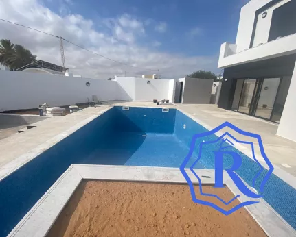 Maison ultra moderne avec piscine à vendre a Djerba image-1