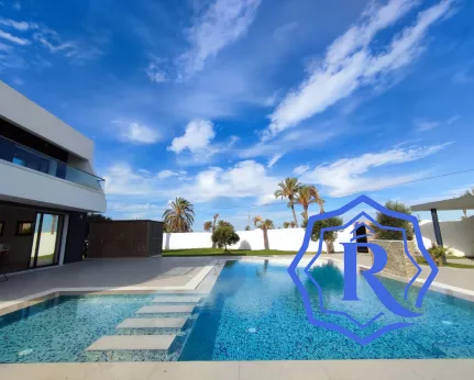 Villa MANHATTAN : unique demeure avec piscine et grand jardin a vendre à Djerba Tunisie image-34