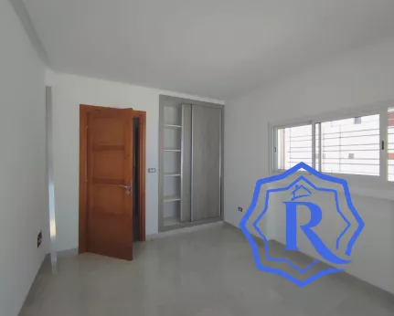 Maison 03 suites faisant l'angle à vendre a Djerba image-10