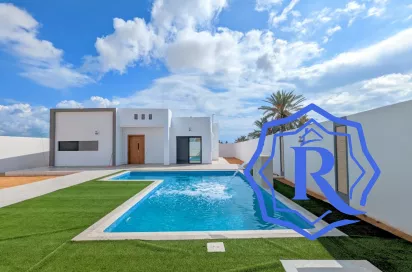 Villa PICADELLY F5 moderne avec piscine