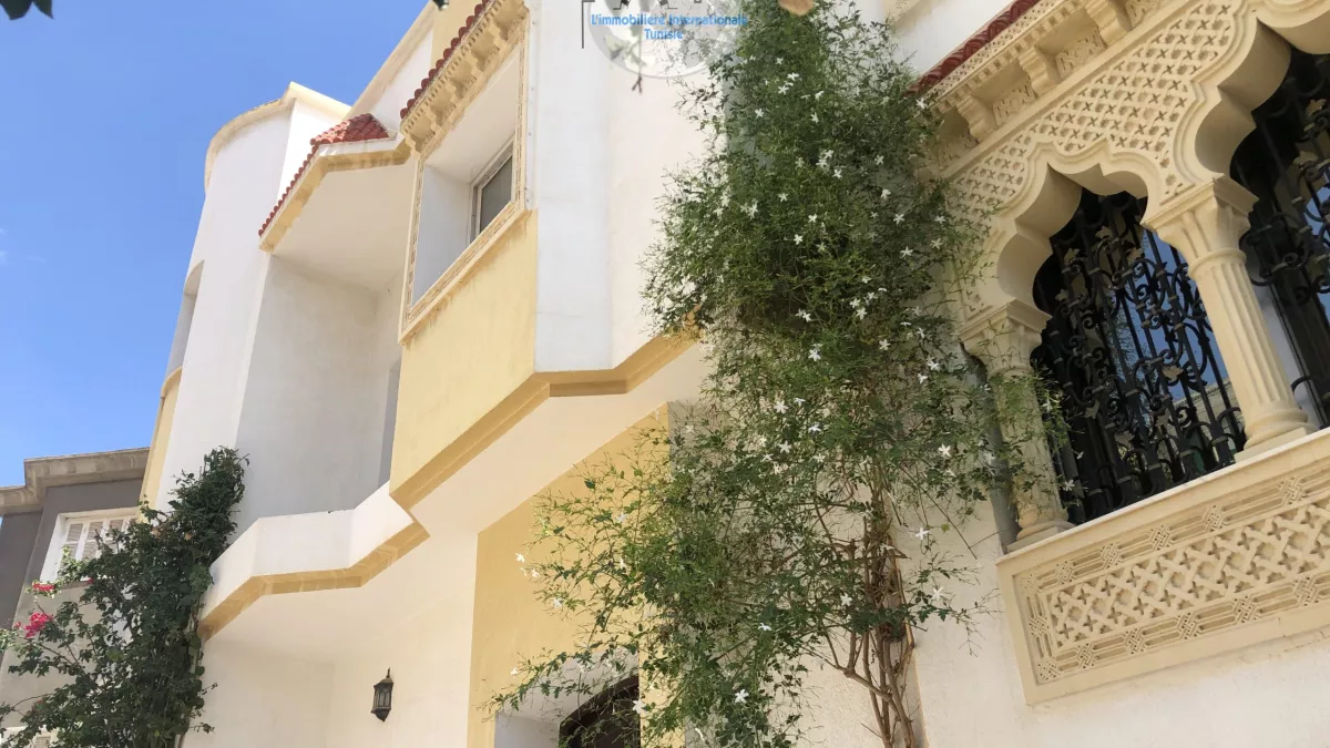 Stunning American-Style Villa in Sahloul 1