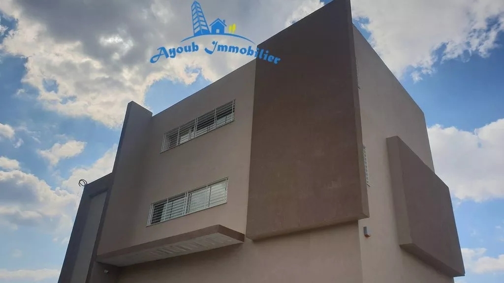 فيلا حياة: ملاذك المثالي في حمامات