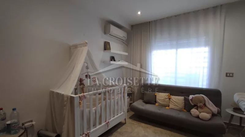 شقة S+3 مع حديقة في لا سوكرة: ملاذك المثالي للسلام!