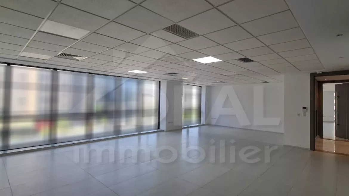 Office Space for Rent in Berges du Lac 2: The Ideal Location for Your Business