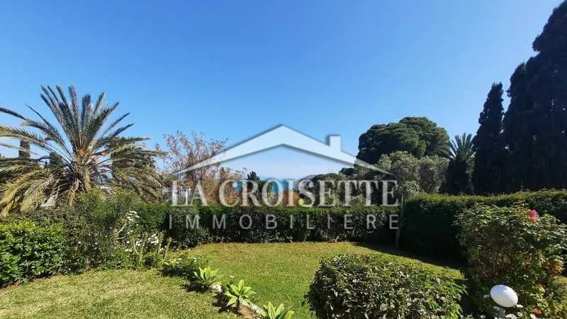 Villa di Lusso in Affitto a Gammarth: Un Rifugio di Tranquillità