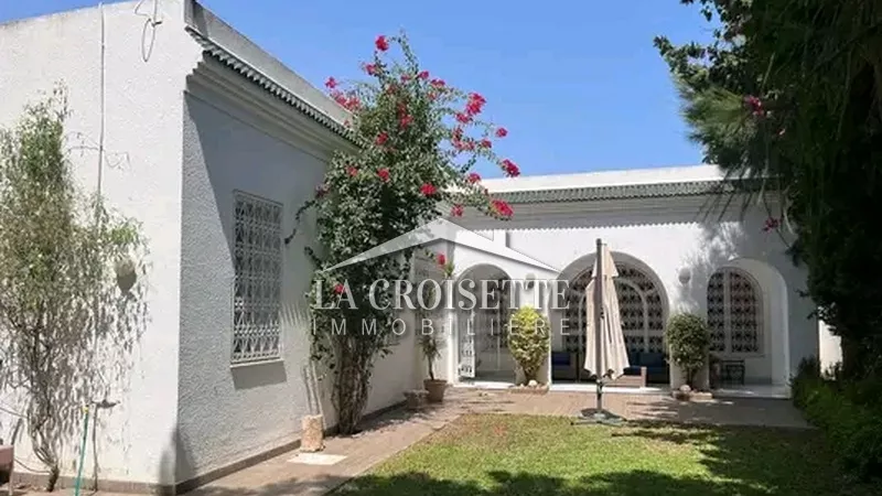 Villa di Lusso al Piano Terra S+3 a Gammarth: Un'Oasi di Opulenza nel Cuore della Città