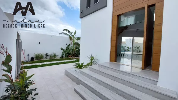 Luxury Villa with Pool in Beni Khiar, Nabeul