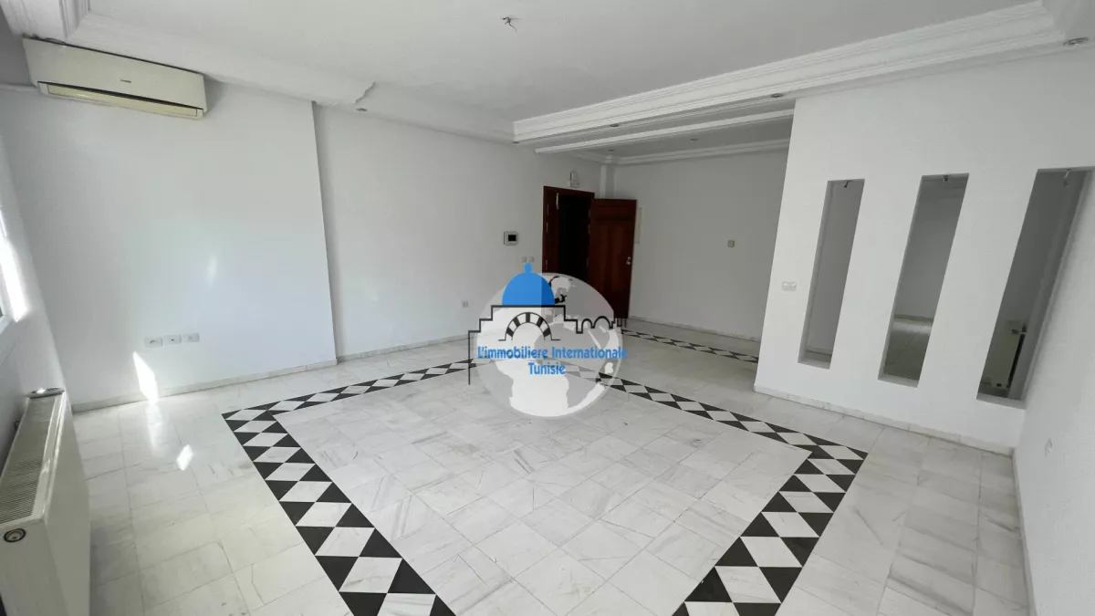 Appartamento di Lusso S+3 in Affitto a Sahloul 2