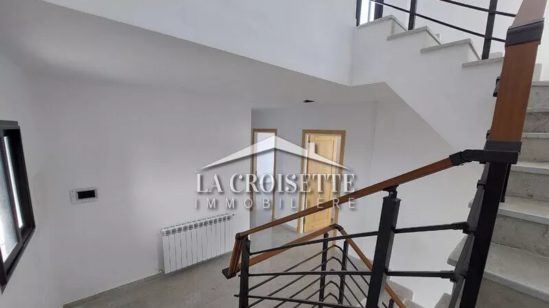 فيلا فاخرة للايجار في شطرانة 3: جنة حقيقية