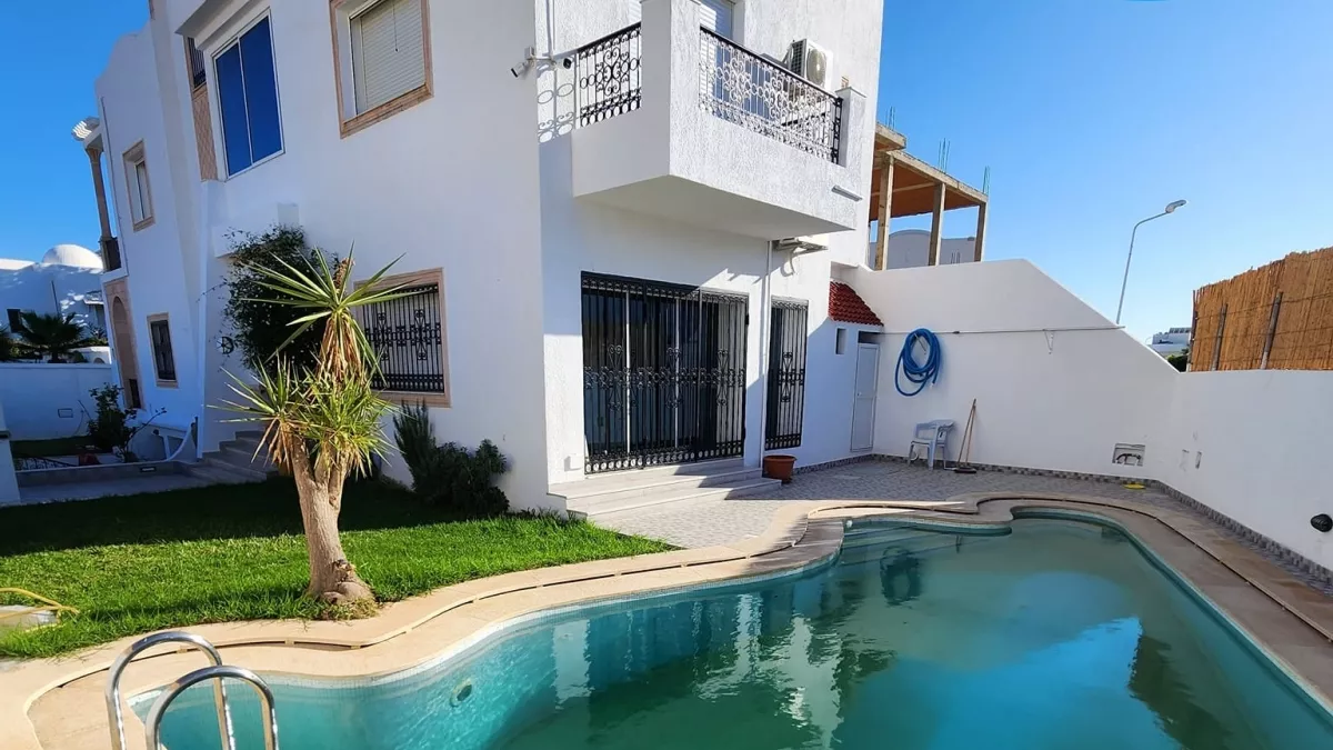 فيلا فويد: فخامة وراحة في حماة