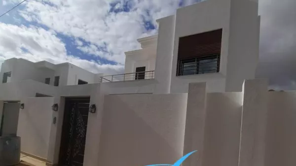 Luxury Villa S+4 in Beni-Bendou, Houmt Souk, Djerba