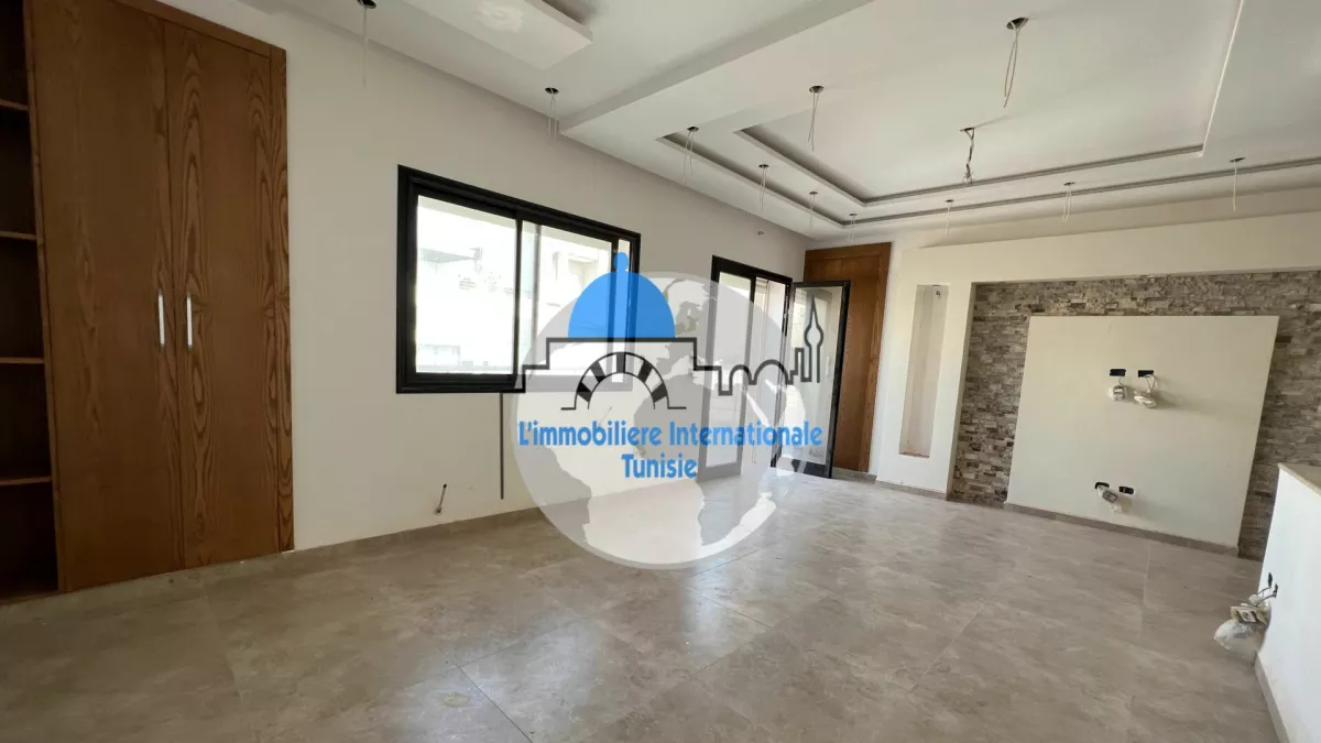 Spacious S+3 Apartment for Sale in Sahloul 4: Intelligent Investment and Comfortable Living