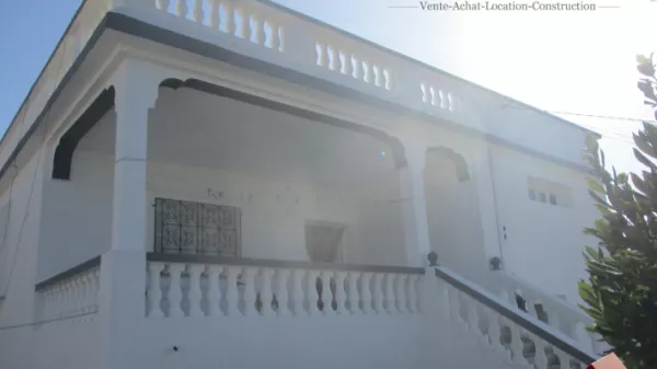 Spacious 2-Story House with Garage in Azmour, Kélibia