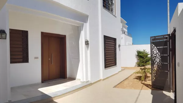 Luxury Villa in Houmet Souk, Djerba - 480,000 TND