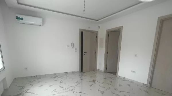 Unfurnished S1 Apartment in Sahloul