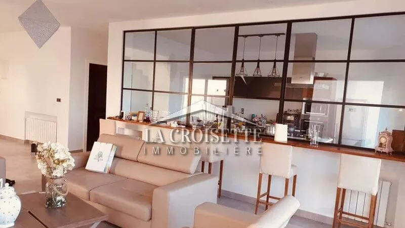 فيلا فاخرة S+4 في السوكرا: ملاذ من الراحة والهدوء