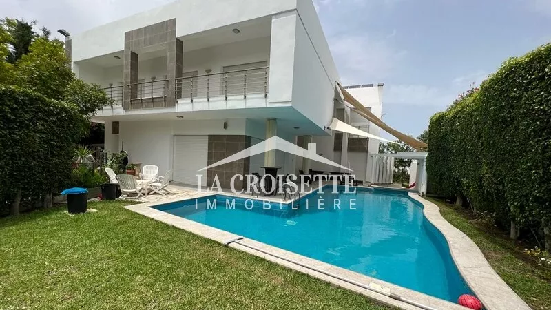 فيلا فاخرة للكراء في برگيس دو لاك 2: ملاذ من السلام والفخامة