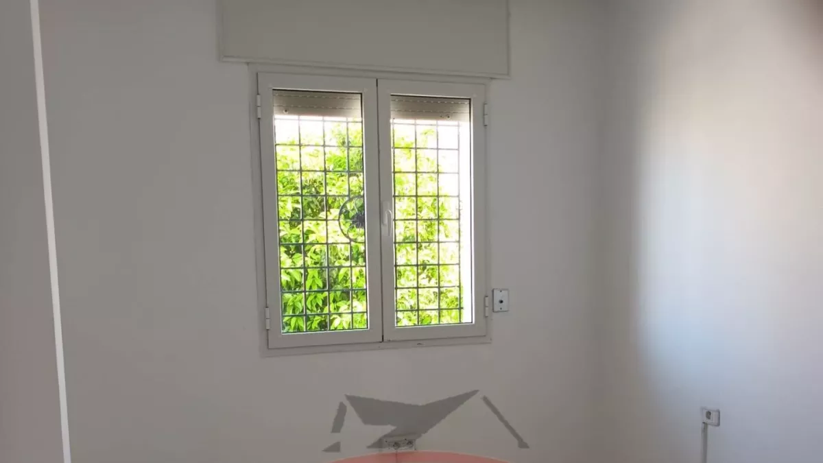 اكتشف منزلك المثالي في قلب مدينة لا سانتيه، بيزرت!