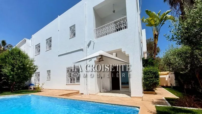 Luxus-Villa mit Pool in La Marsa, Tunis: Ein Refugium der Eleganz