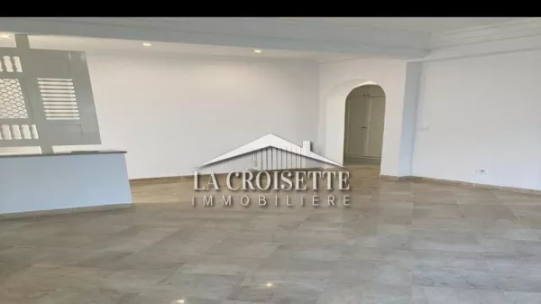 Spacious 3-Bedroom Apartment in Gammarth Village