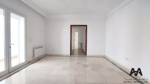 شقة فاخرة S+2 للبيع في مرزقة، حمامات الشمال