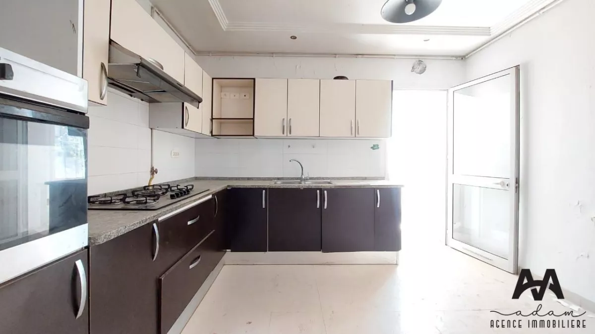 Luxuriöse Erdgeschosswohnung mit Garten in Cité el Wafa, Hammamet Nord