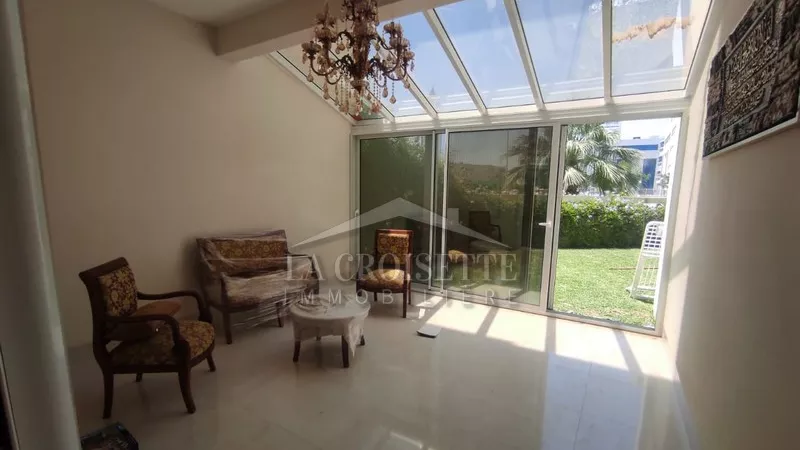 Appartamento di Lusso Arredato con Giardino a Berges du Lac 2