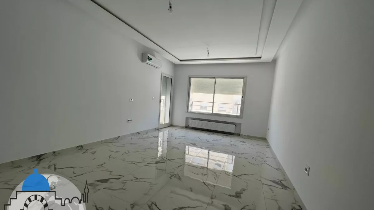 Appartamento di Lusso S+3 a Sahloul 4: Il Tuo Ideale Rifugio di Pace