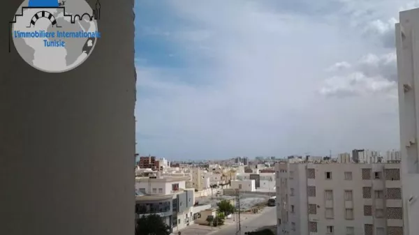 شقة استوديو للكراء في سهلول 1 – موقع مميز وسعر جذاب