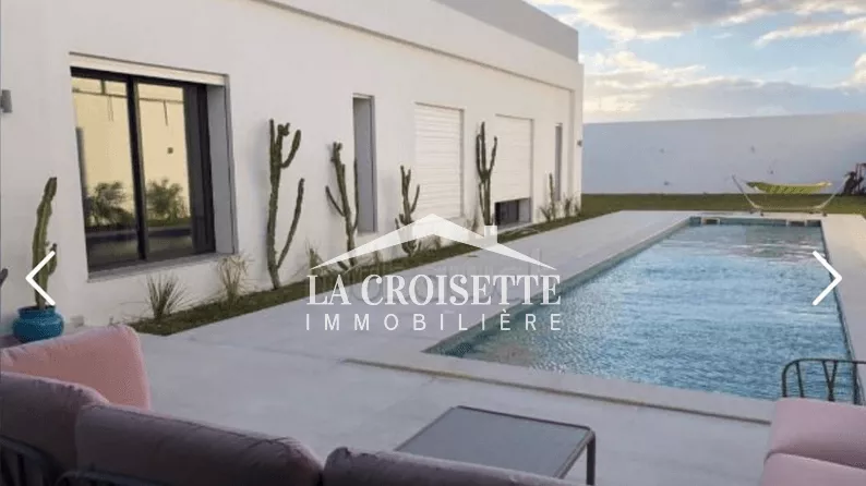 Villa di Lusso in Affitto a La Marsa, Tunisi: Un Rifugio di Eleganza