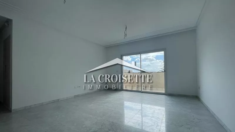 Elegante Appartamento S+3 a La Soukra: Un Rifugio di Comfort e Sicurezza