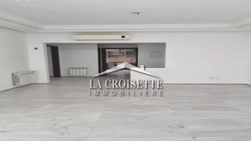 شقة فاخرة S+2 في جاردين دي قرطاج: أناقة وراحة في قرطاج