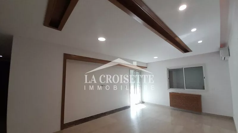 شقة فاخرة S+3 في حديقة قرطاج: ملاذ من السلام والفخامة