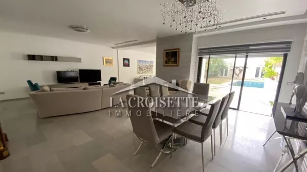 فيلا فاخرة مع مسبح في الصوكرا