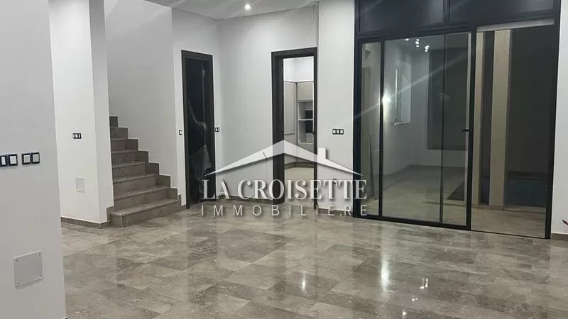 فيلا فاخرة S+3 في قمرت: ملاذ أنيق لحياة سكنية استثنائية