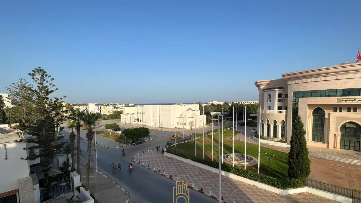 شقة S+1 فاخرة في نيابوليس، نابل: إطلالة بحرية خلّابة وموقع استراتيجي خطوات من الشاطئ