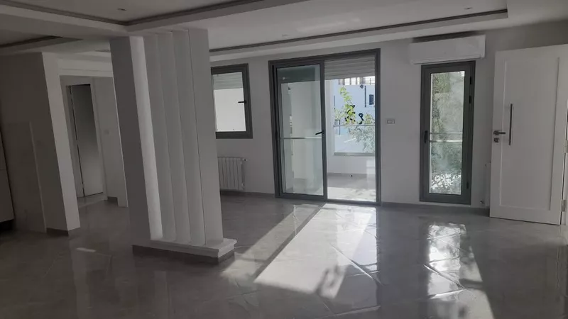 Elegante S2-Wohnung mit Terrasse in La Marsa: Der ideale Lebensraum