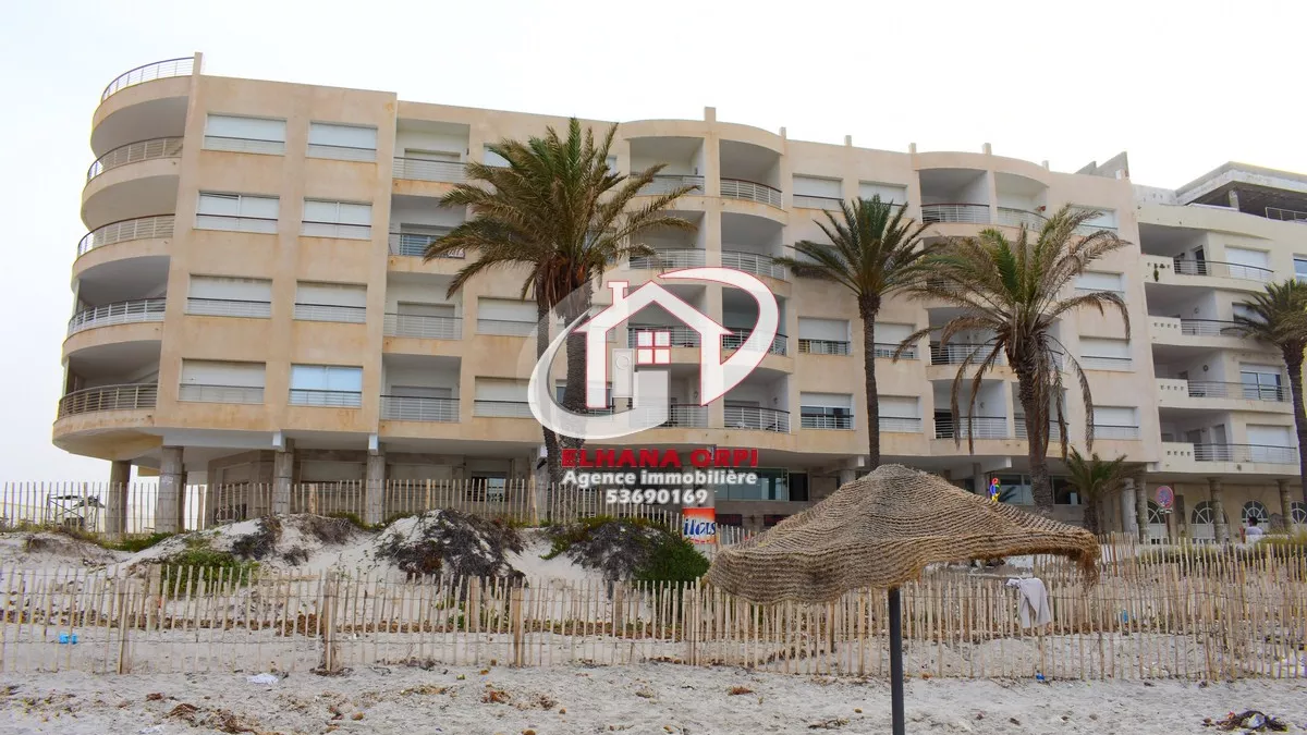 Appartamento di Lusso Fronte Mare a Mahdia