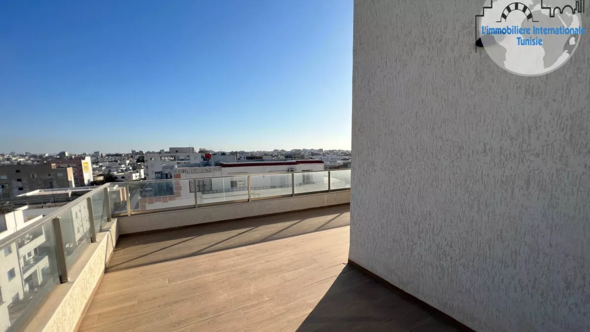 Attico Sublime a Khzema