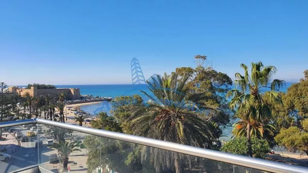 استوديو فاخر في قلب الحمامات – إطلالة بحرية ساحرة