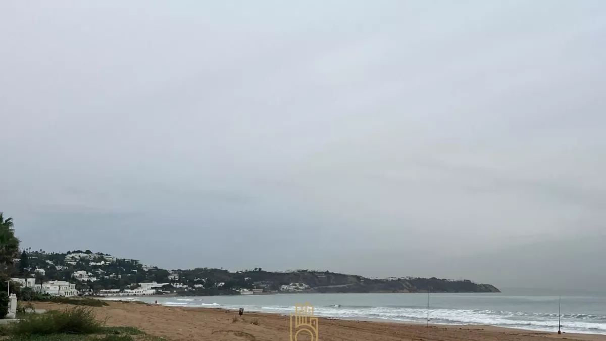 Exclusive 1500m² Plot for Sale at La Marsa Beach: A Unique Opportunity!