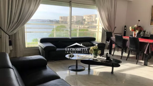 Luxury Lake View Apartment - Berges du Lac