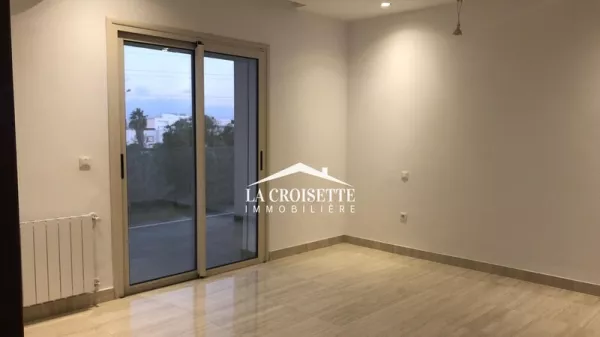 Luxury S+4 Apartment in Jardins De Carthage