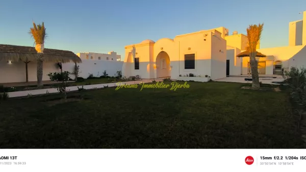 Luxury Villa Toumana with Luminous Pool in Tourist Zone